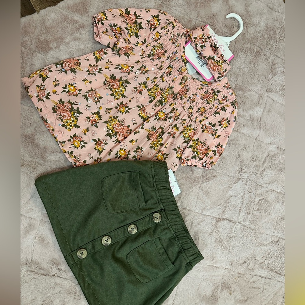 4 piece set , new with tags